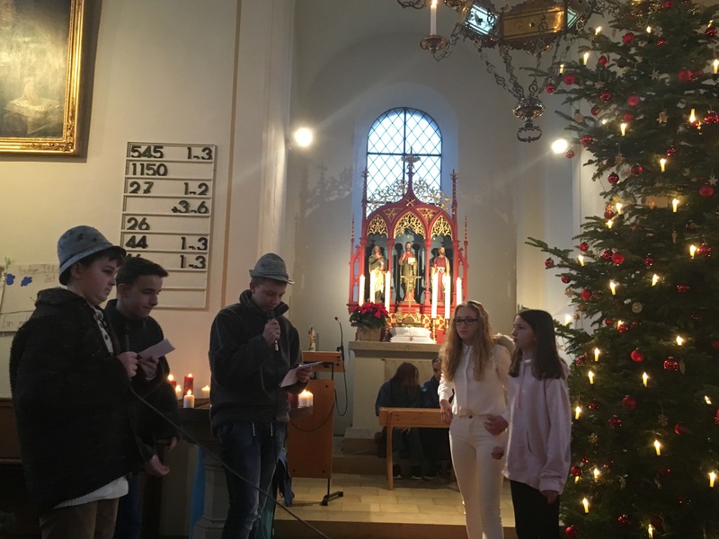 Foto: Manfred Burmann Krippenspiel in der Ottilienkirche